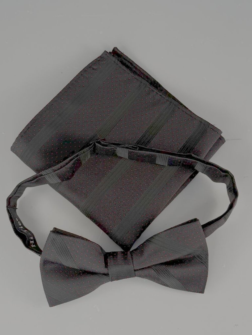 Hi-Tie Adjustable Bow Tie Set - dark pattern tie and pocket square